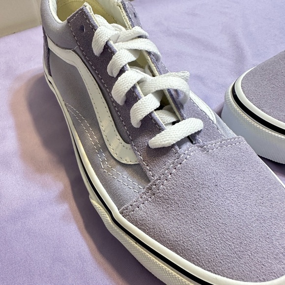 Vans Lilac and White Casual Sneakers - Picture 4 of 8